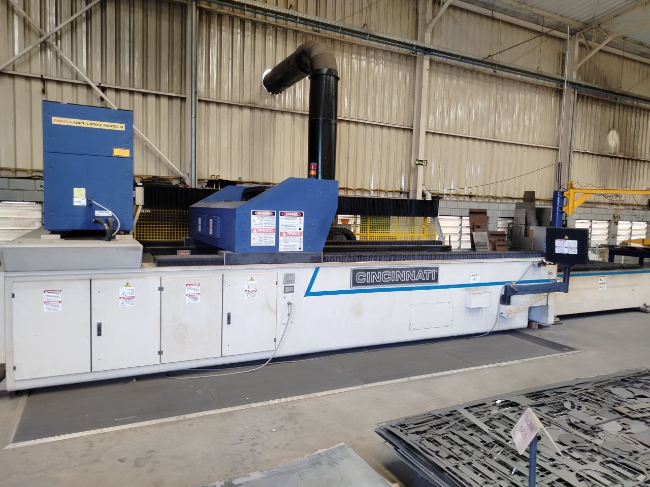 Máquina de Corte Laser CO₂ 4kW – Cincinnati CL-707 (5x10) com Fanuc C4000